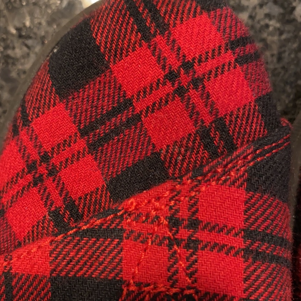 TOMS Plaid Slip Ons - Picture 3 of 5